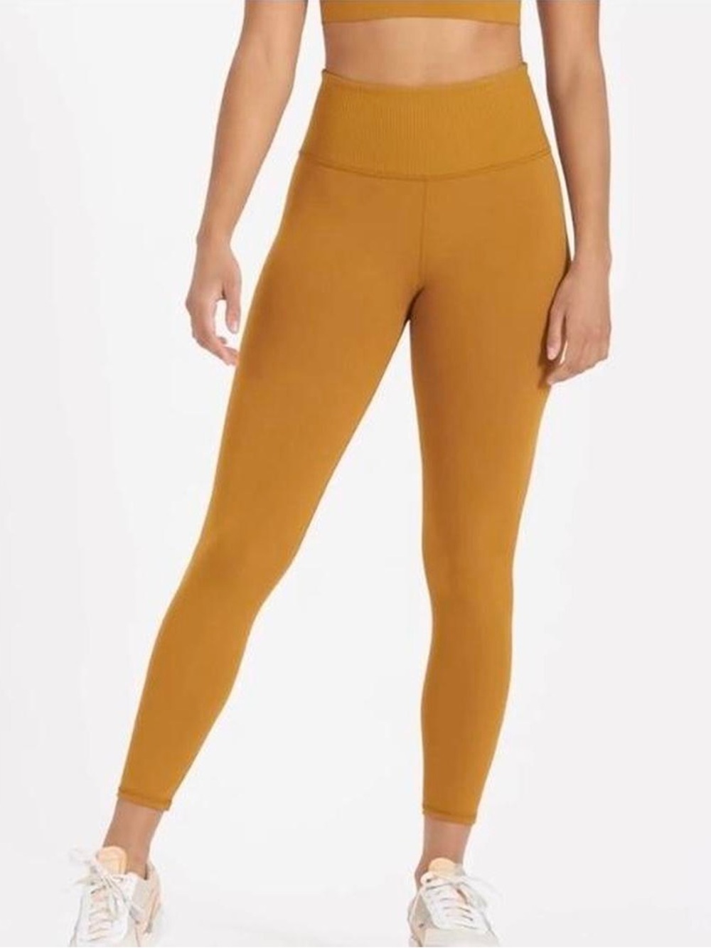 Vuori High-Waist Leggings in Mustard Gold